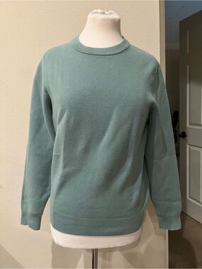 Uniqlo Women's Size Small Crew Neck Sweater in Teal Green
